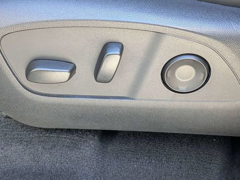 Used 2025 Buick Enclave Preferred FWD image 20