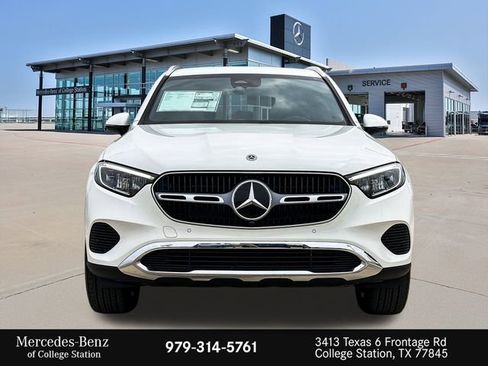 Certified 2025 Mercedes-Benz GLC 300 4MATIC image 3