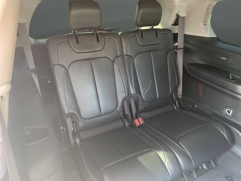 Used 2022 Jeep Grand Cherokee L Limited AWD/4WD image 37