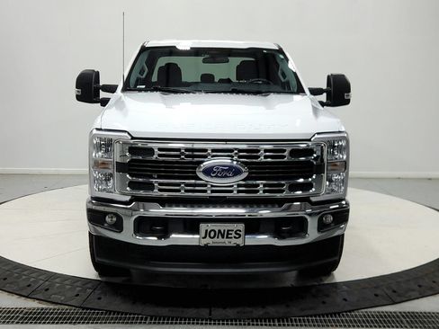 Used 2025 Ford F250 XLT w/ FX4 Off-Road Package AWD/4WD image 3