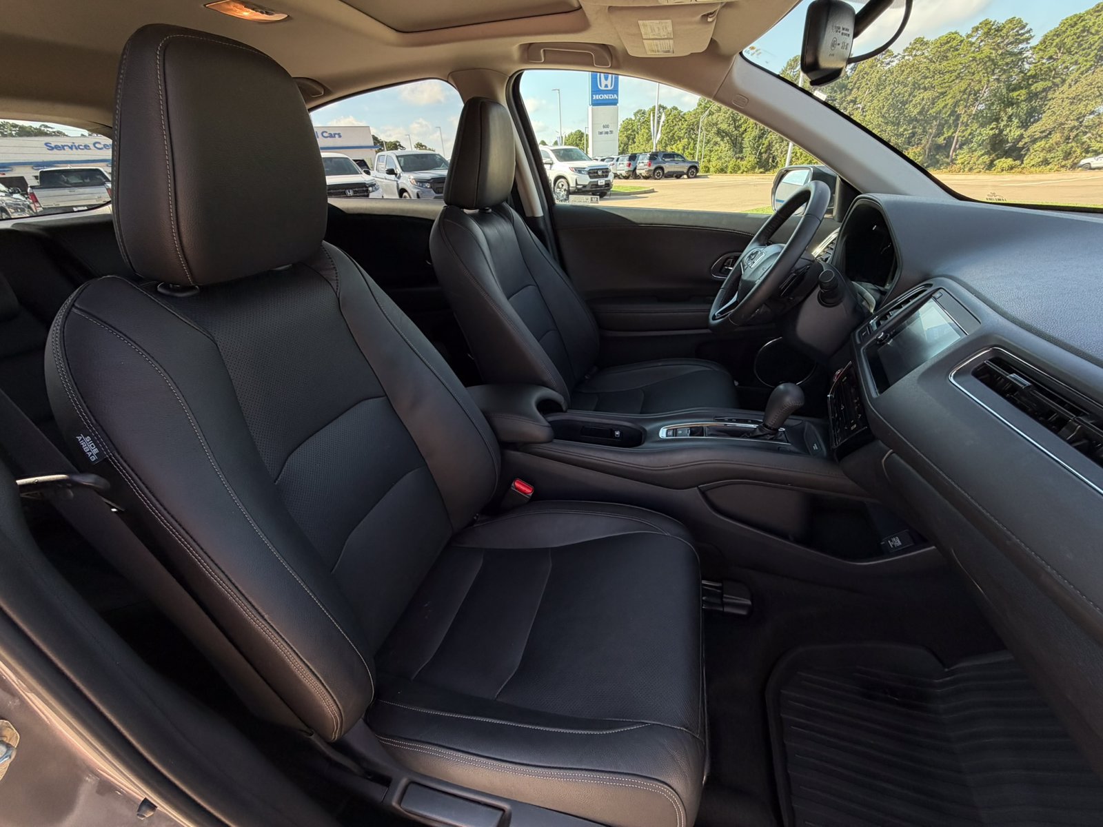 Used 2022 Honda HR-V EX-L image 13