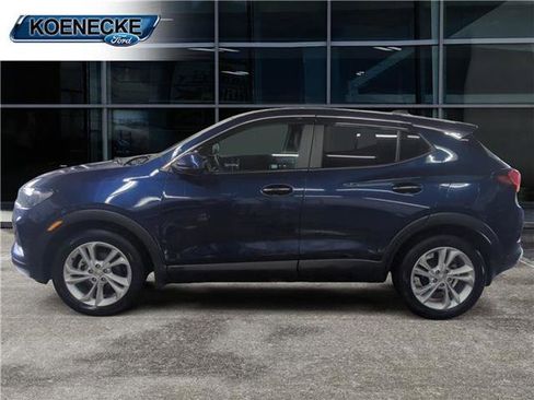 Used 2022 Buick Encore GX Preferred image 2