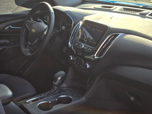 Certified 2024 Chevrolet Equinox LT FWD image 9
