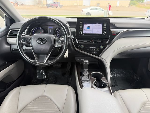 Used 2023 Toyota Camry SE FWD image 31