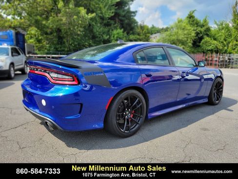 Used 2019 Dodge Charger Scat Pack w/ Daytona Edition Group image 5