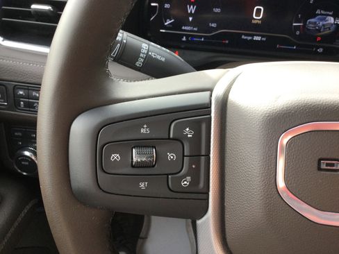 Used 2024 GMC Yukon XL Denali w/ Max Trailering Package image 21