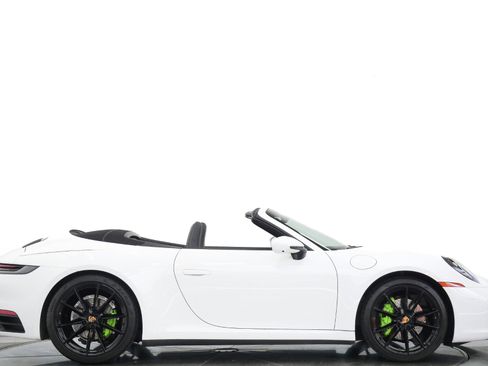 Used 2020 Porsche 911 Carrera image 2