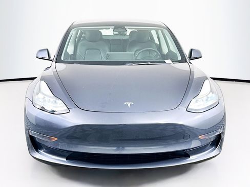 Used 2023 Tesla Model 3 Standard Range RWD image 2