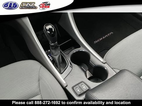 Used 2015 Hyundai Sonata Hybrid image 12