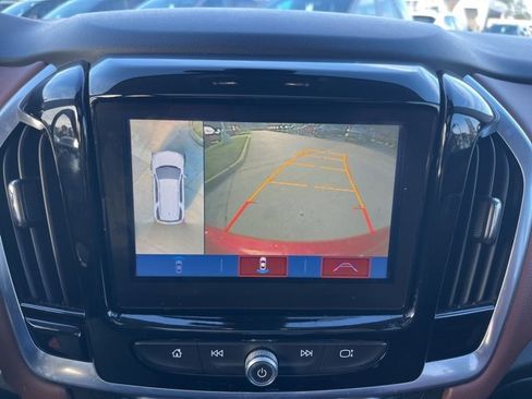 Used 2018 Chevrolet Traverse High Country image 26