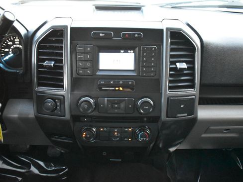 Used 2018 Ford F150 XLT AWD/4WD image 19