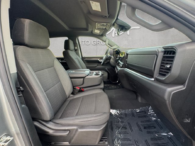 Used 2026 Chevrolet Silverado 1500 RST AWD/4WD image 24