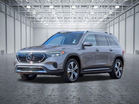 Used 2022 Mercedes-Benz EQB 350 4MATIC image 9