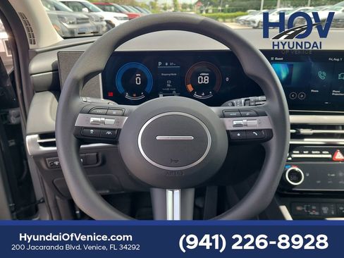 New 2025 Hyundai Tucson SEL image 12