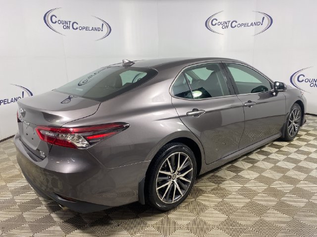 Used 2023 Toyota Camry XLE w/ Cold Weather Package AWD/4WD image 7