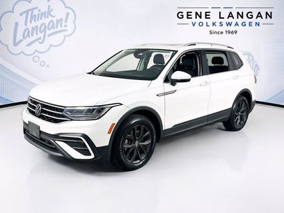 Certified 2024 Volkswagen Tiguan SE w/ Panoramic Sunroof Package
