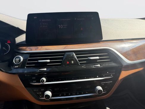 Used 2019 BMW 540i xDrive w/ Convenience Package AWD/4WD image 14