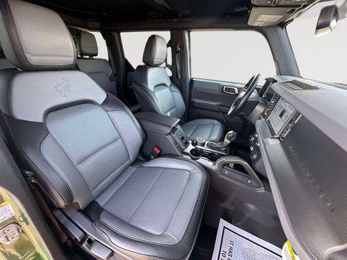 Used 2024 Ford Bronco Everglades image 28