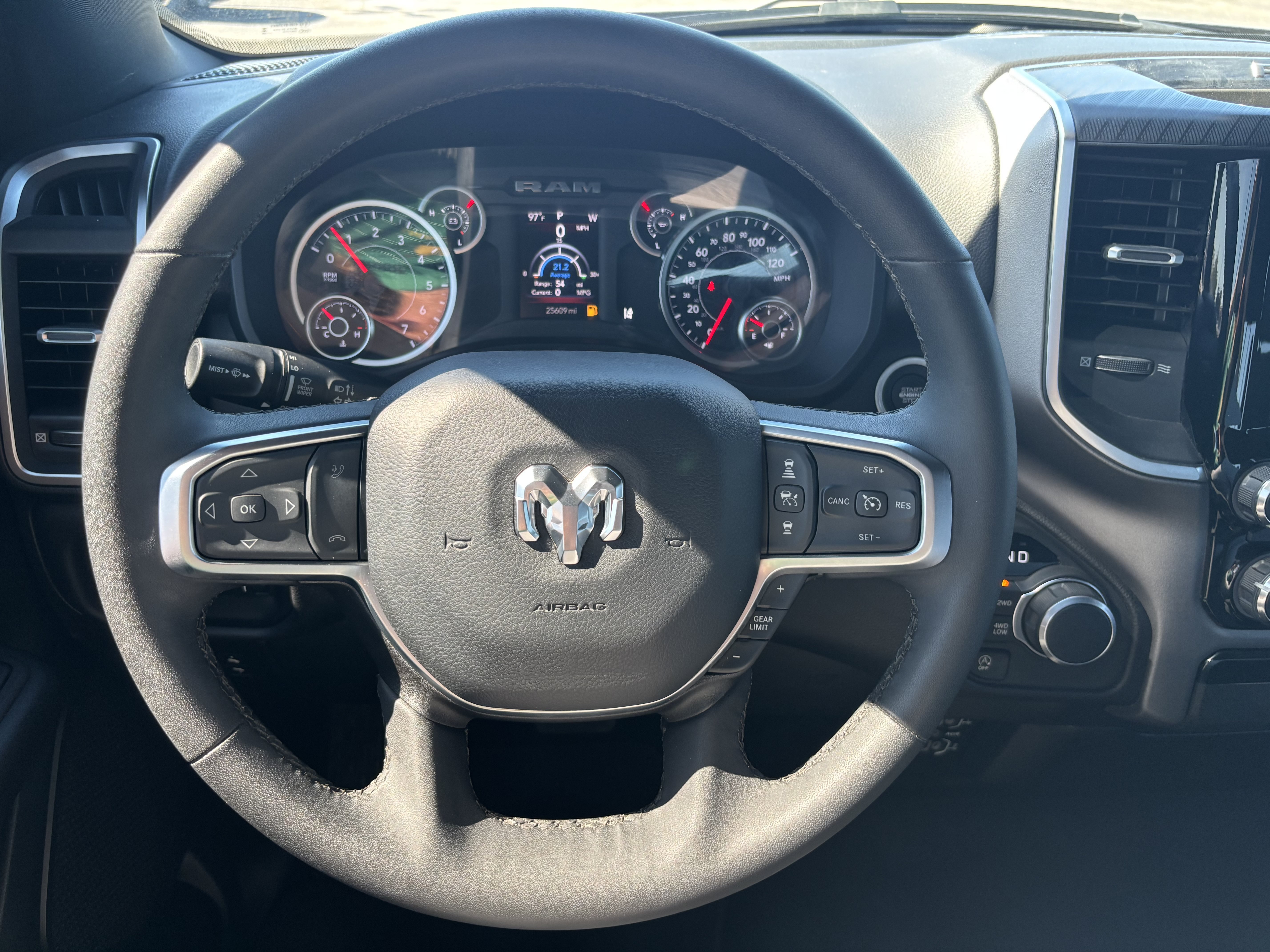 Used 2025 RAM 1500 Big Horn AWD/4WD image 20