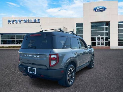 Used 2021 Ford Bronco Sport Outer Banks AWD/4WD image 4