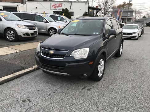 Used 2014 Chevrolet Captiva Sport LS image 3