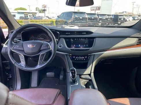 Used 2019 Cadillac XT5 Luxury FWD image 11