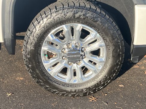 Used 2023 GMC Sierra 2500 Denali w/ Denali Ultimate Package image 13