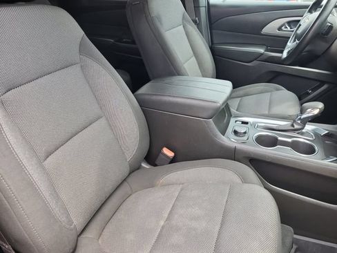 Certified 2023 Chevrolet Traverse LT w/ LPO, Floor Liner Package AWD/4WD image 13