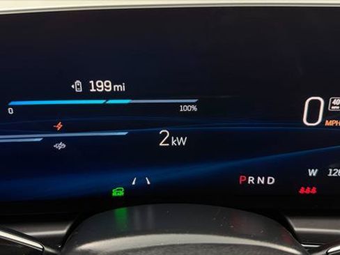 Used 2024 Cadillac Lyriq Tech RWD image 24