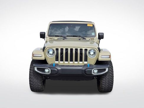 Used 2022 Jeep Wrangler Unlimited Sahara w/ Cold Weather Group AWD/4WD image 13