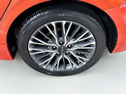 Used 2023 Kia Forte GT-Line w/ GT-Line Technology Package FWD image 10