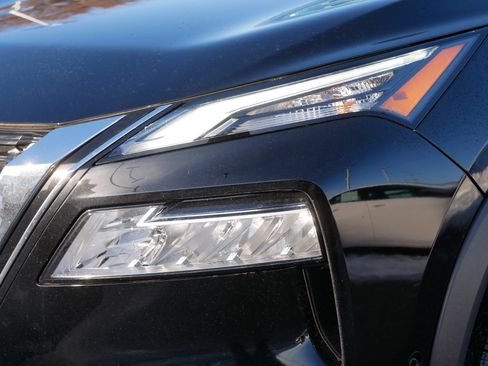 Certified 2022 Nissan Rogue SL w/ SL Premium Package image 16