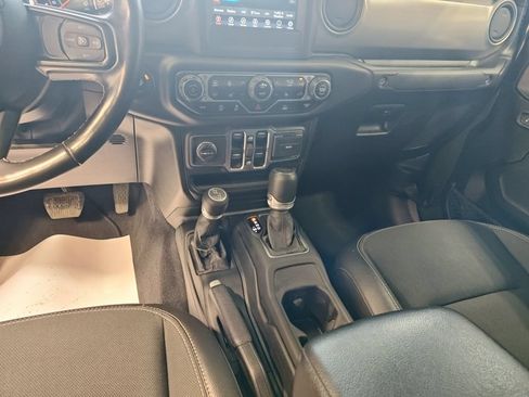 Used 2021 Jeep Gladiator Sport AWD/4WD image 11