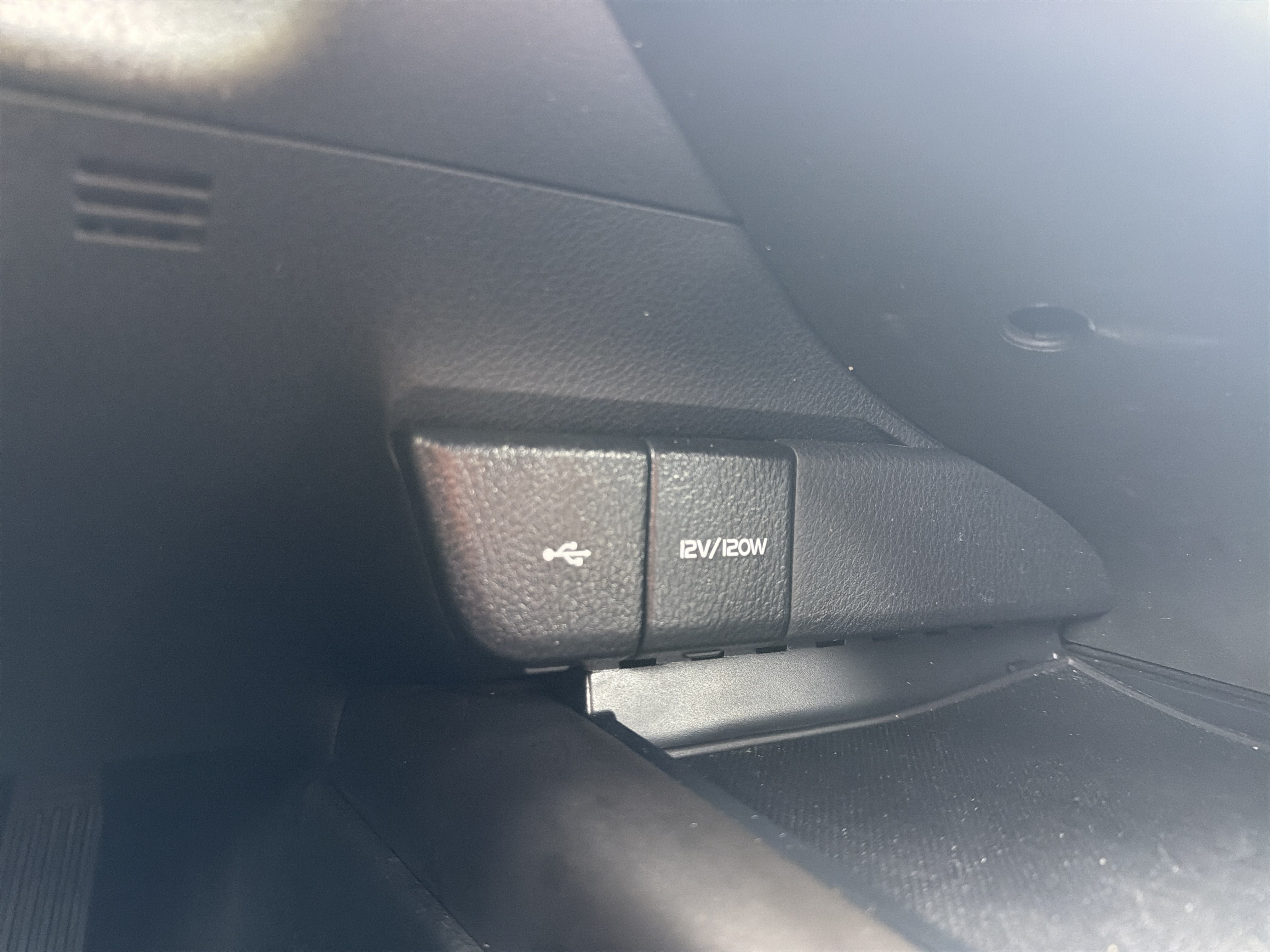 Used 2024 Toyota Camry LE FWD image 18