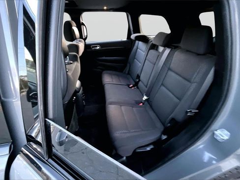 Used 2019 Jeep Grand Cherokee Laredo image 22