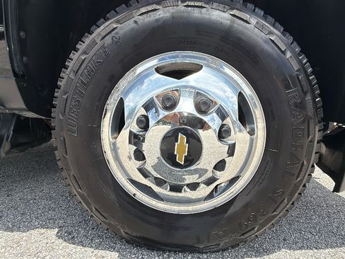 Used 2017 Chevrolet Silverado 3500 High Country w/ Duramax Plus Package AWD/4WD image 30