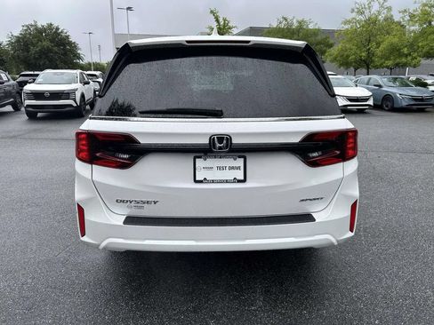 Used 2025 Honda Odyssey Sport-L image 4