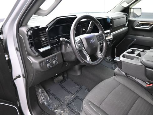 Used 2022 Chevrolet Silverado 1500 RST AWD/4WD image 12