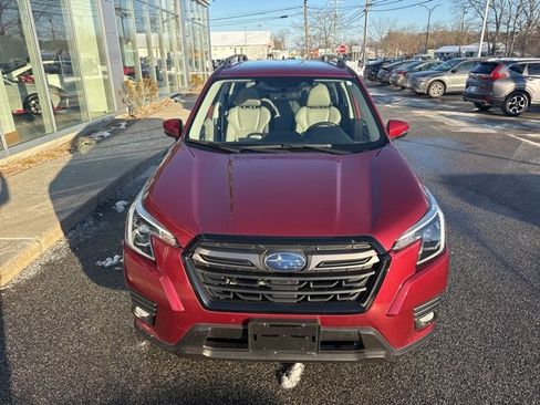 Used 2023 Subaru Forester Limited image 3