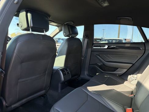 Used 2022 Volkswagen Arteon SE image 13