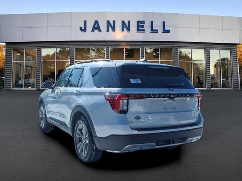New 2026 Ford Explorer Active w/ Active Comfort Package AWD/4WD image 4