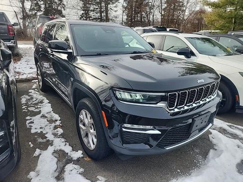 Used 2022 Jeep Grand Cherokee Limited image 2