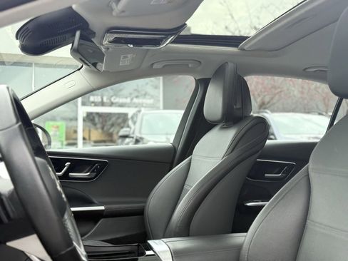 Used 2022 Mercedes-Benz C 300 Sedan image 18