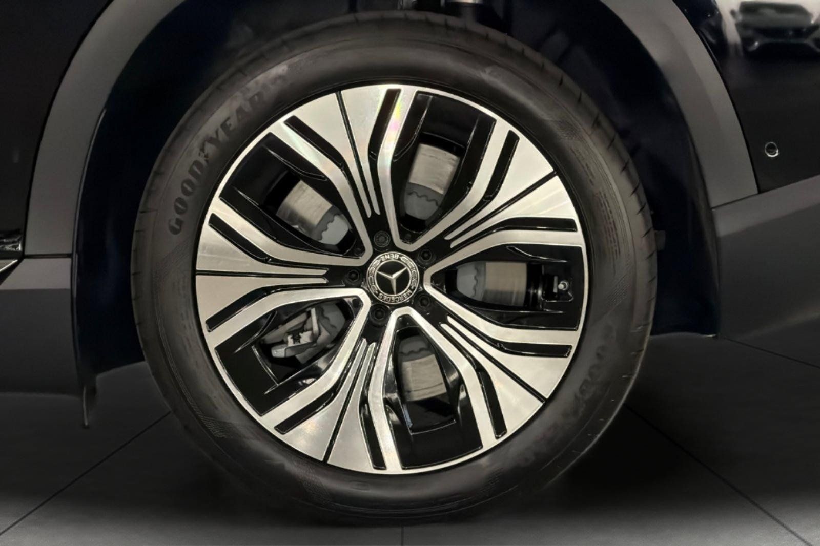 New 2027 Mercedes-Benz EQE 320+ SUV image 25