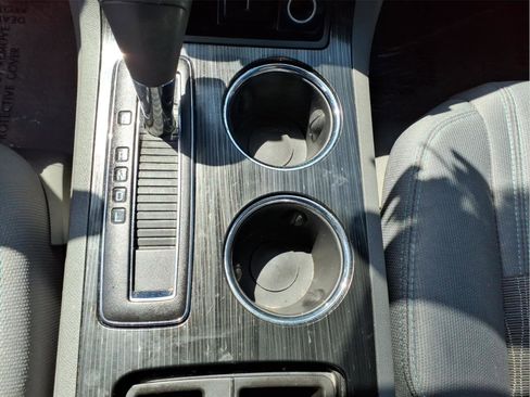 Used 2017 Chevrolet Traverse LT w/ Style and Technology Package image 22