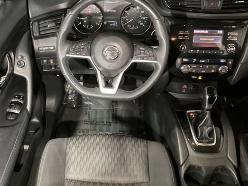 Used 2017 Nissan Rogue SV image 20