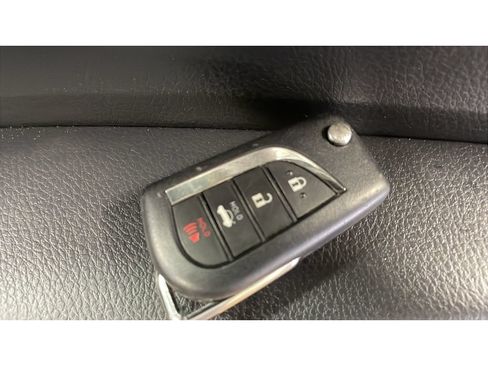 Used 2023 Toyota Camry SE FWD image 19
