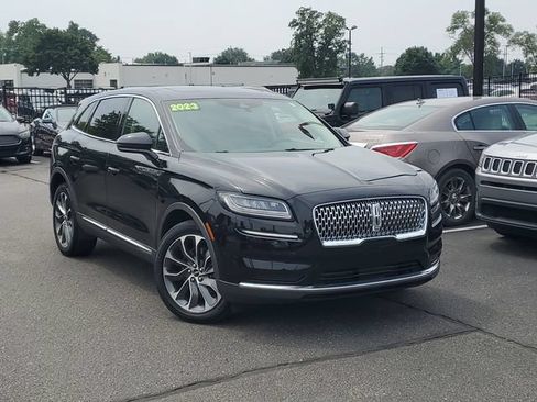 Certified 2023 Lincoln Nautilus Reserve AWD/4WD image 32
