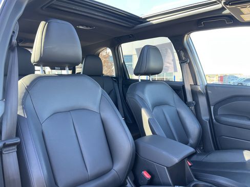 Used 2025 Subaru Forester Limited image 15