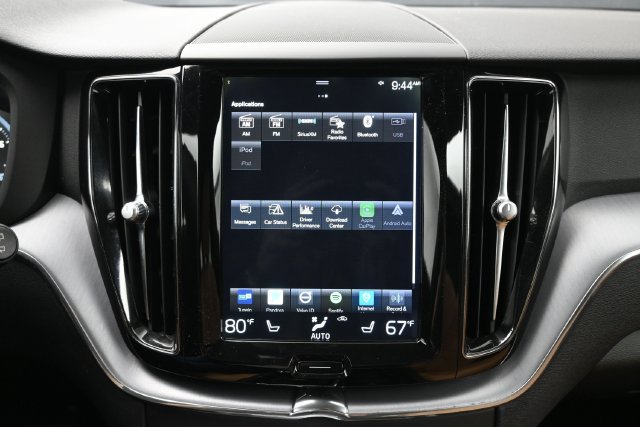 Used 2020 Volvo XC60 T6 Momentum w/ Protection Package Premier AWD/4WD image 17